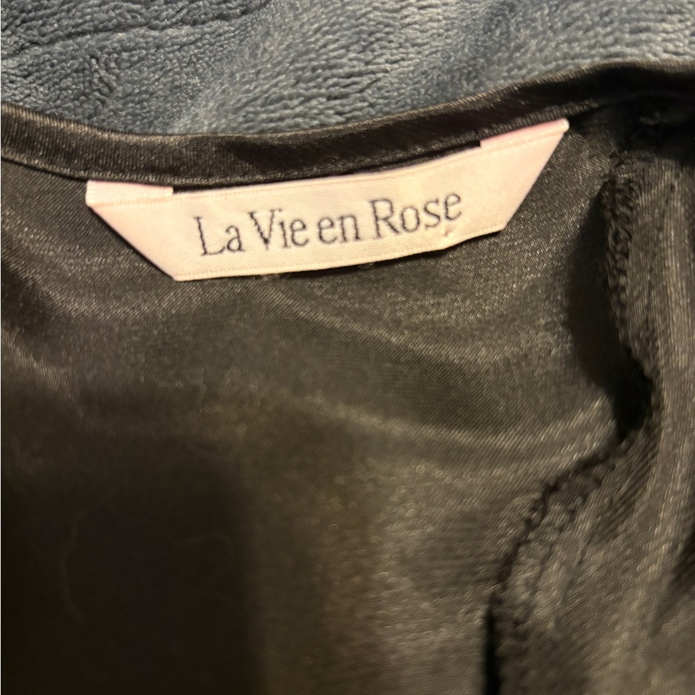 La Vie En Rose Black Satin Chemise with Lace Trim - Picture 5 of 7